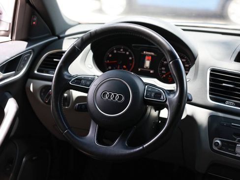 Used 2017 Audi Q3 2.0T Prestige w/ Prestige Package AWD/4WD image 29