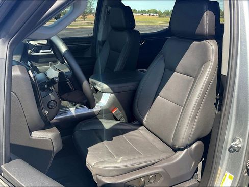 Used 2024 Chevrolet Silverado 1500 LTZ AWD/4WD image 7