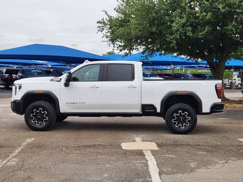 Used 2026 GMC Sierra 2500 AT4X AWD/4WD image 3