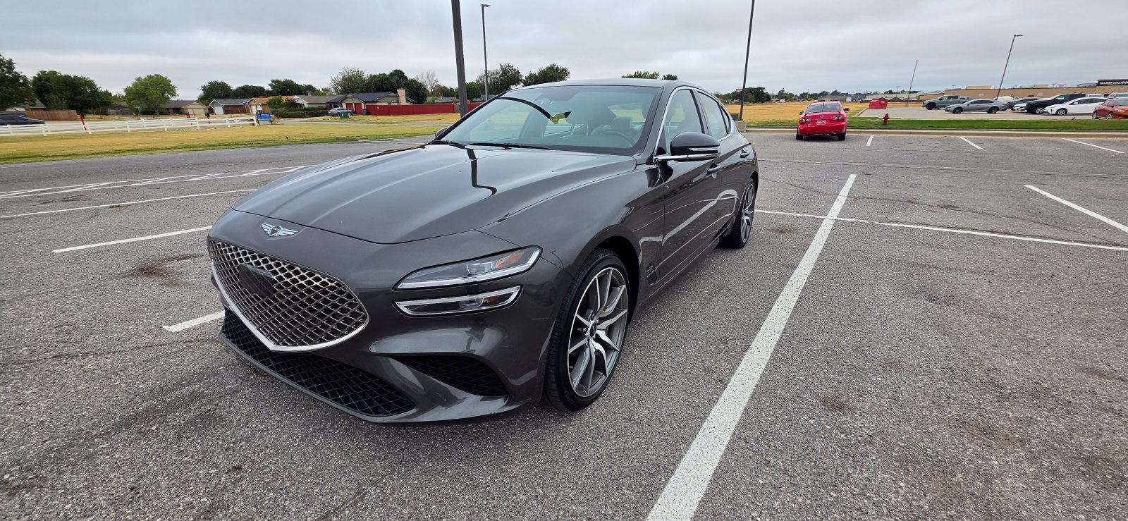 Used 2025 Genesis G70 2.5T RWD image 3