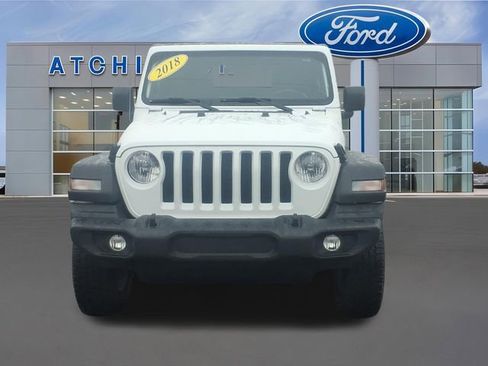 Used 2018 Jeep Wrangler Sport S image 2