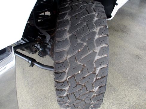 Used 2015 Ford F250 Lariat w/ Lariat Ultimate Package image 27