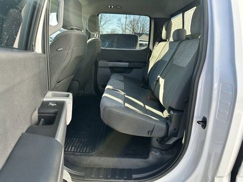 Used 2023 Ford F250 XLT w/ FX4 Off-Road Package image 15