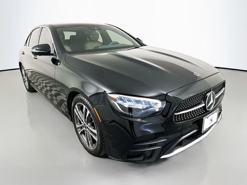 Used 2021 Mercedes-Benz E 350 Sedan image 3