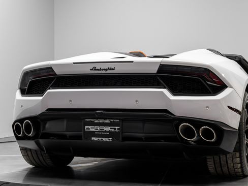 Used 2019 Lamborghini Huracan LP 580-2 RWD image 71