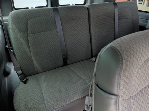 Certified 2025 Chevrolet Express 3500 LT w/ LT Preferred Equipment Group RWD image 28