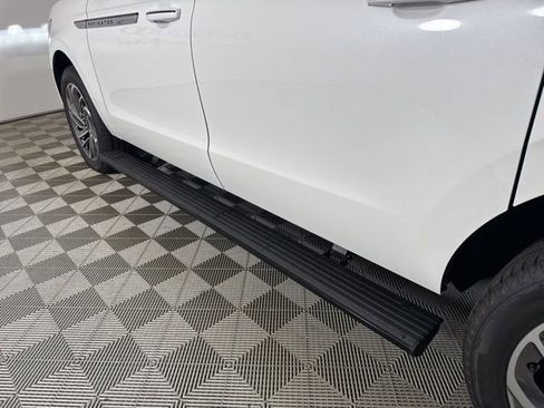 New 2025 Lincoln Navigator L Reserve image 33