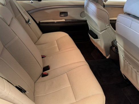 Used 2007 BMW 750Li image 16