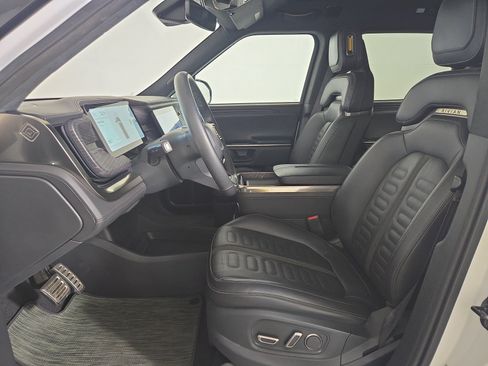 Used 2023 Rivian R1T Adventure AWD/4WD image 20