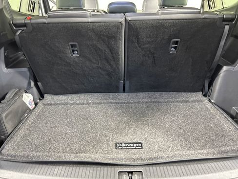 Used 2024 Volkswagen Atlas SE FWD image 19