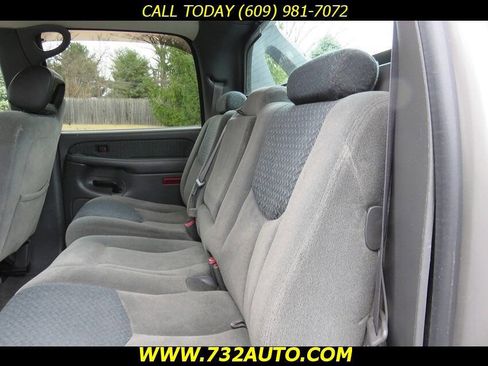 Used 2004 Chevrolet Avalanche 4x4 image 9