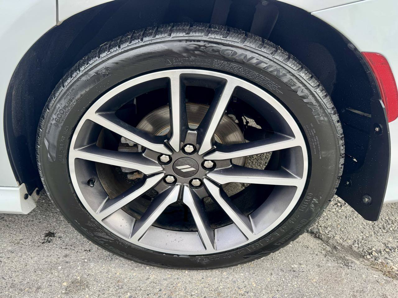 Used 2020 Dodge Charger R/T w/ Plus Group RWD image 30