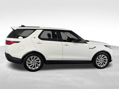 Used 2024 Land Rover Discovery S AWD/4WD image 5