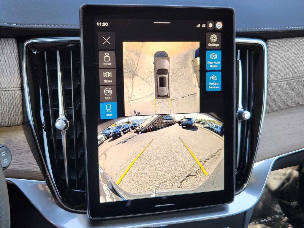 New 2027 Volvo XC90 T8 Plus AWD/4WD image 9