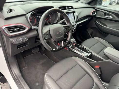 Certified 2023 Chevrolet TrailBlazer RS w/ Convenience Package AWD/4WD image 17