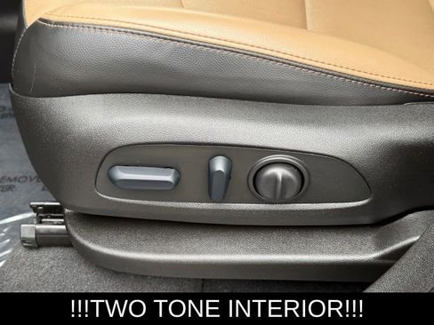 Used 2022 Chevrolet Equinox Premier AWD/4WD image 26