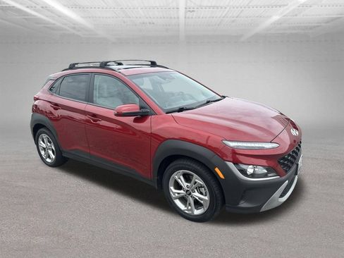Used 2023 Hyundai Kona SEL w/ Convenience Package AWD/4WD image 4