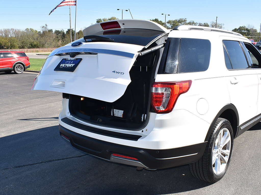 Used 2019 Ford Explorer XLT w/ Equipment Group 202A AWD/4WD image 30