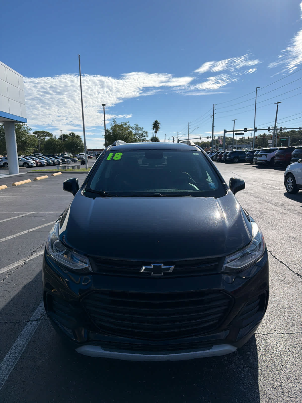 Used 2018 Chevrolet Trax LT w/ Redline Edition FWD image 8