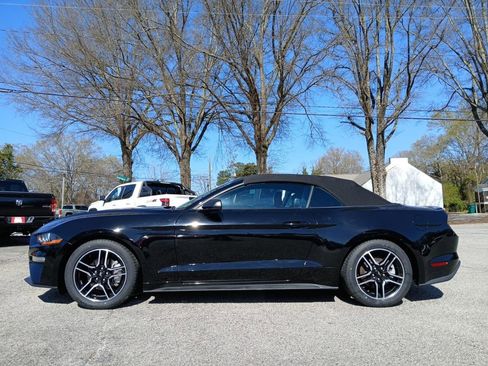 Used 2022 Ford Mustang Premium image 1