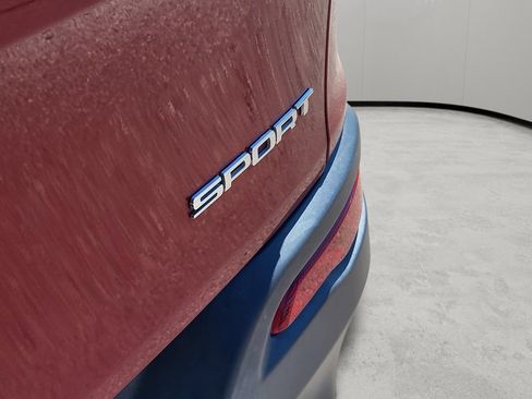 Used 2017 Jeep Cherokee Sport AWD/4WD image 11