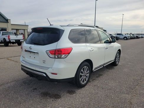 Used 2016 Nissan Pathfinder SL w/ SL Tech Package image 22