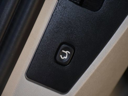 Used 2019 Dodge Grand Caravan SXT image 22