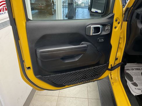 Used 2021 Jeep Wrangler Unlimited Sport AWD/4WD image 9