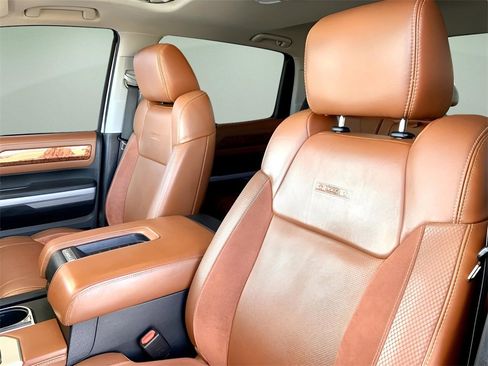 Used 2019 Toyota Tundra Platinum image 16
