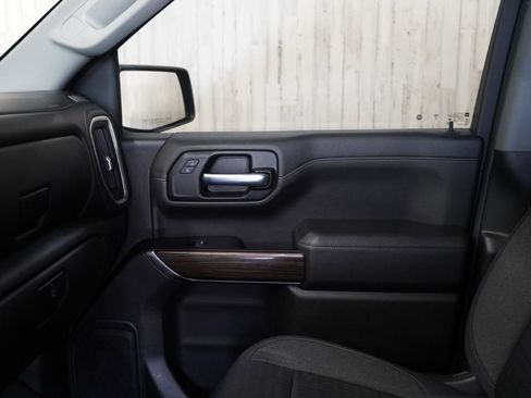 Used 2020 Chevrolet Silverado 1500 LT w/ LT Value Package image 30