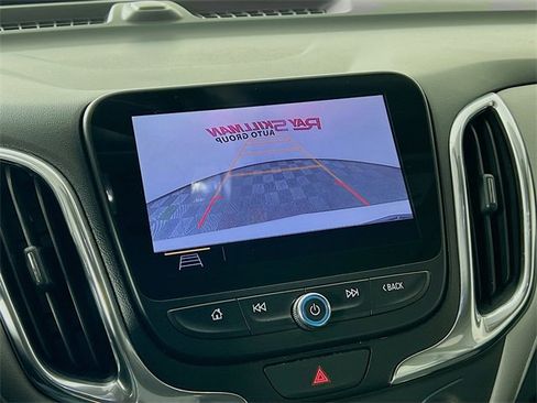 Used 2019 Chevrolet Equinox Premier image 18