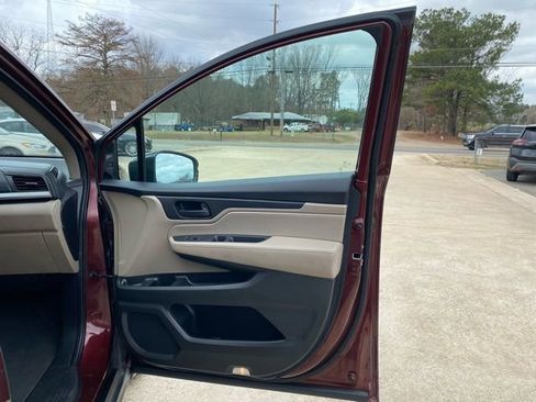 Used 2020 Honda Odyssey EX-L image 12