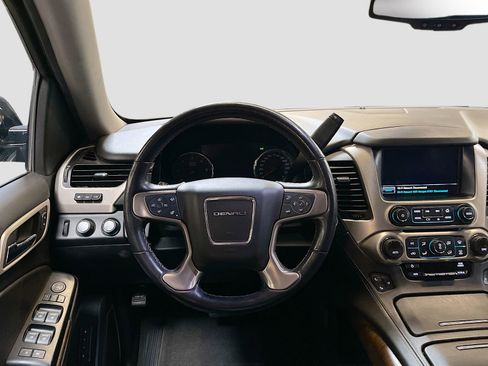 Used 2019 GMC Yukon XL Denali w/ Open Road Package image 23