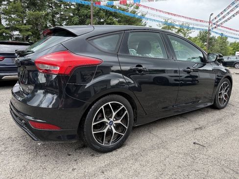 Used 2015 Ford Focus SE w/ SE Sport Package FWD image 5