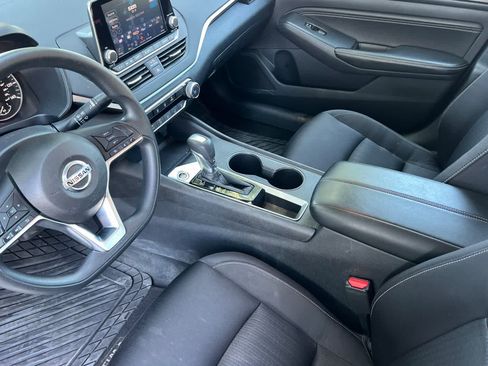 Used 2019 Nissan Altima 2.5 S FWD image 14