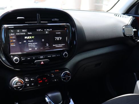 Used 2021 Kia Soul Turbo FWD image 43