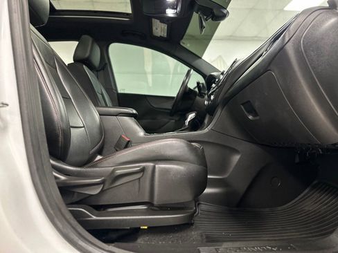 Used 2022 Chevrolet Equinox RS w/ RS Leather Package FWD image 22