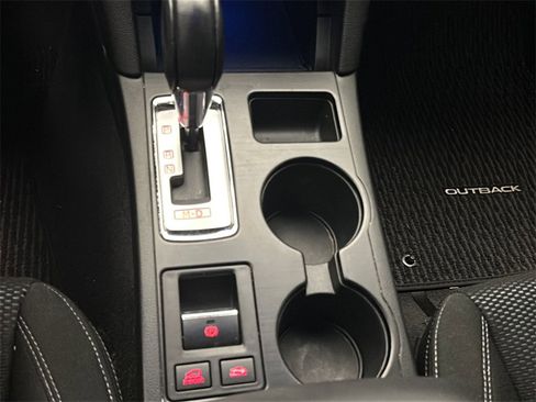 Used 2018 Subaru Outback 2.5i Premium image 27