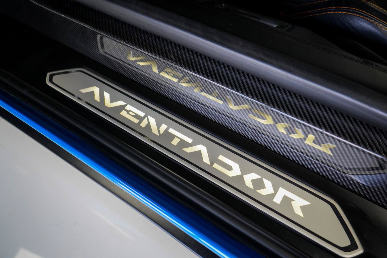 Used 2018 Lamborghini Aventador S AWD/4WD image 15