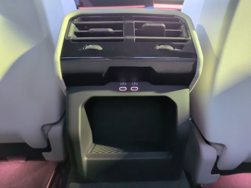 New 2026 BMW 550e xDrive 550e xDrive w/ Executive Package image 36