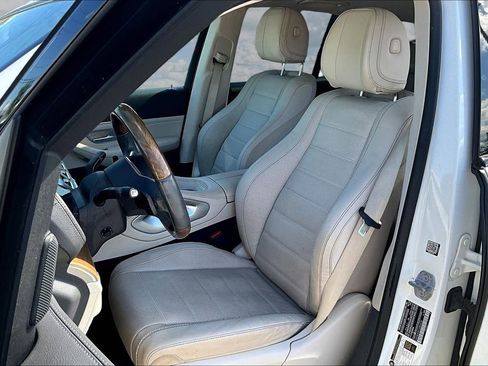 Used 2020 Mercedes-Benz GLE 450 4MATIC image 17