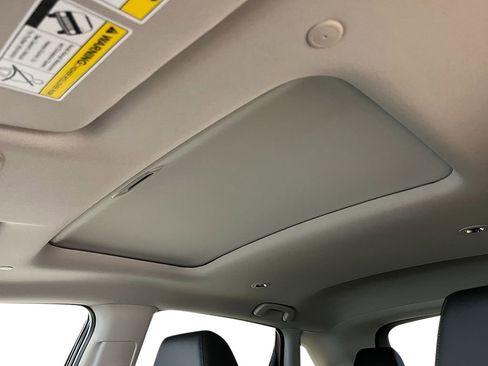 New 2026 Honda HR-V EX-L image 14