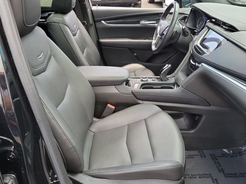 Certified 2023 Cadillac XT5 Premium Luxury FWD image 28
