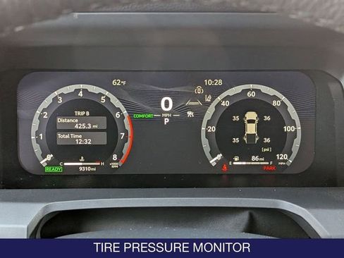Used 2025 Toyota Tacoma Limited AWD/4WD image 22
