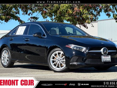 Used 2020 Mercedes-Benz A 220 image 1