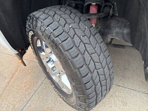 Used 2016 GMC Sierra 2500 Denali w/ Suspension Package, Off-Road image 48