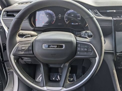 Used 2024 Jeep Grand Cherokee L Laredo w/ Luxury Tech Group I AWD/4WD image 19