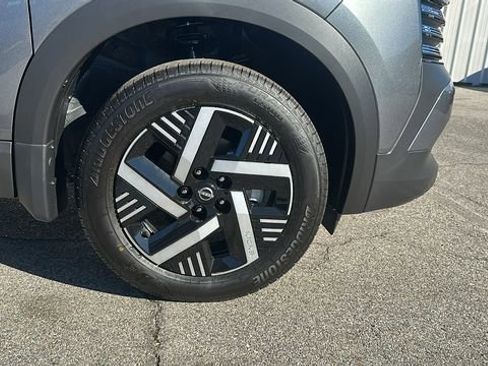 New 2026 Nissan Kicks SV w/ Cold Weather Package image 11