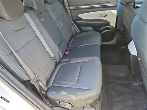Certified 2022 Hyundai Tucson SE image 19