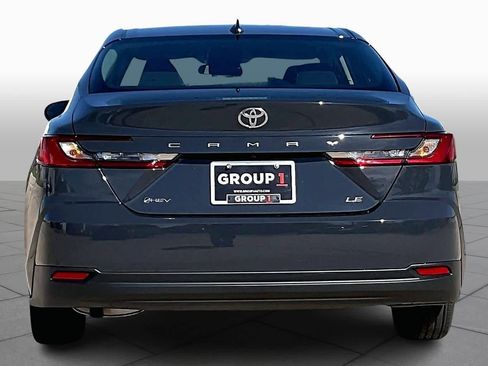 Used 2025 Toyota Camry LE image 5